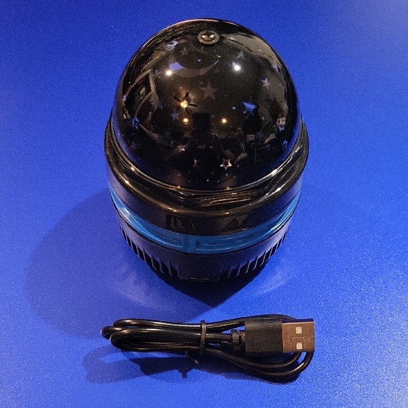 Rotating LED Mini Star Light Projector - Picture 4 of 9